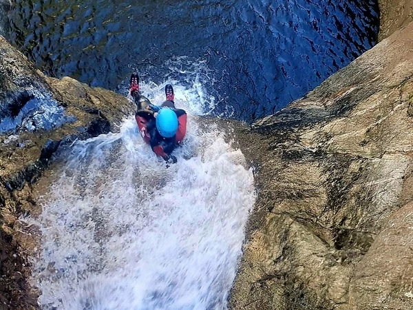toboggan canyoning mascalsan printemps reynes pyrenees orientales