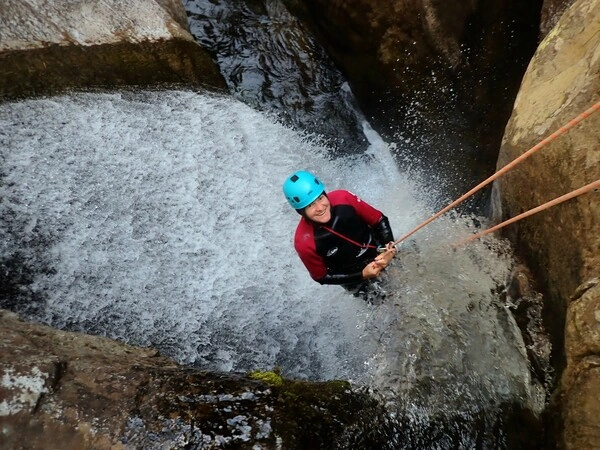 rappel arrosé canyoning gorges du cady mont canigou