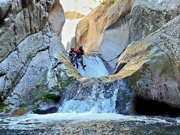 aqualand canyoning gorges du cady mont canigou