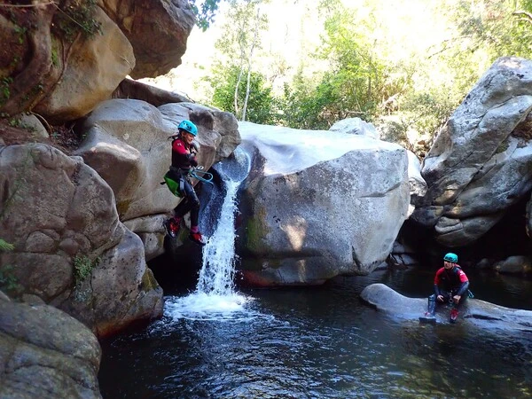 saut molitg pyrenees orientales terre de canyoning initiation famille